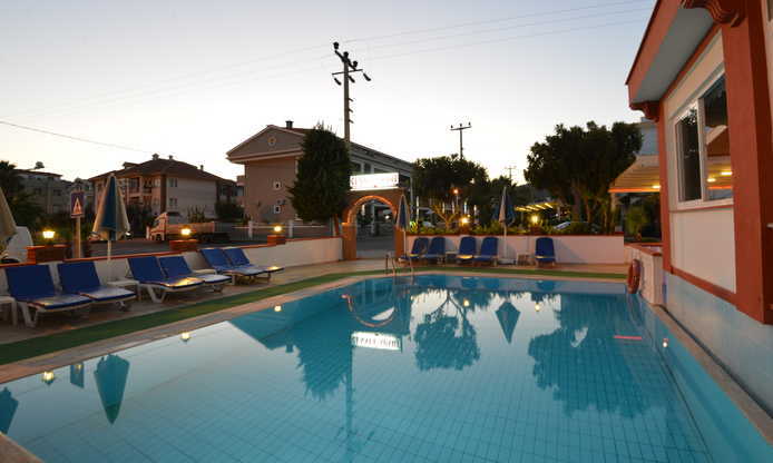 Hotel Cennet